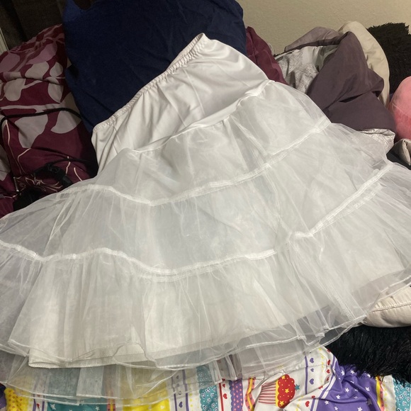 Pinup dress with polka dots with a petticoat - Picture 3 of 3